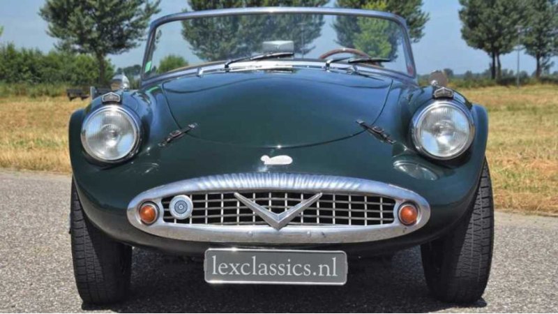 Этот кабриолет Daimler DB18 1951 года…