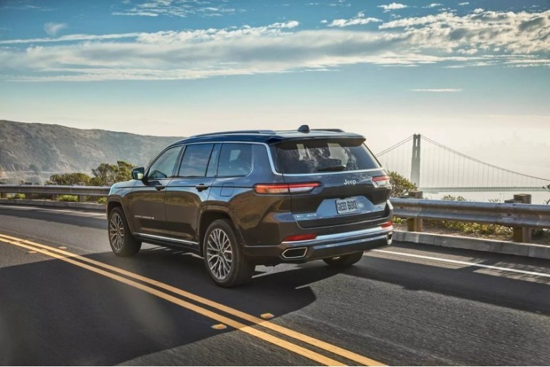 Jeep уведомит владельцев об отзыве 3 октября 2023…