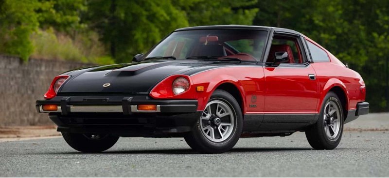 Идеально сохранившийся Datsun 280ZX из 80-х…