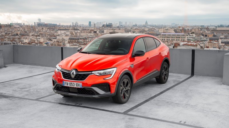 Завершает список оставшихся машин Renault в РФ…