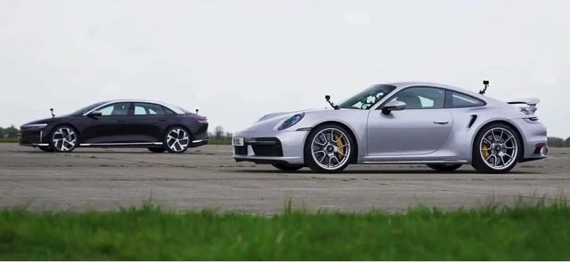 Сможет ли Porsche 911 Turbo S обогнать не…