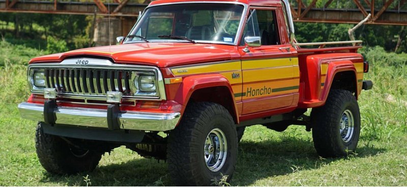 Полностью восстановленный Jeep J-10 Honcho…