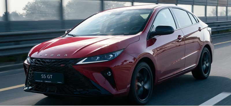 Российский показ спортивного седана Omoda S5 GT…