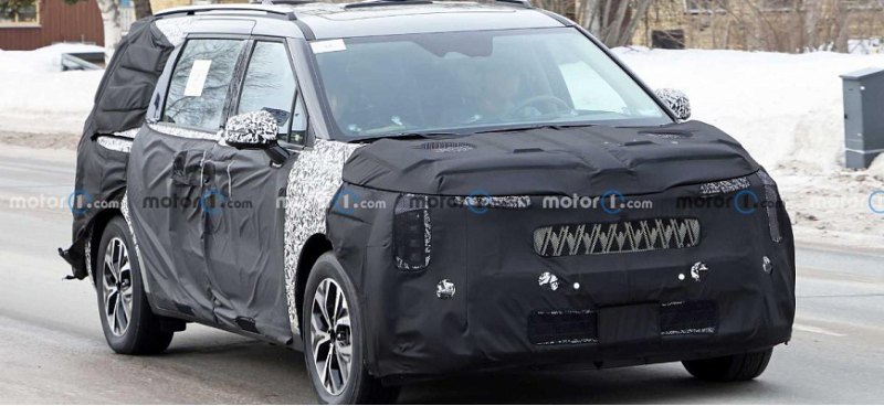 Компания Kia представит обновленные Kia K5 и Kia…