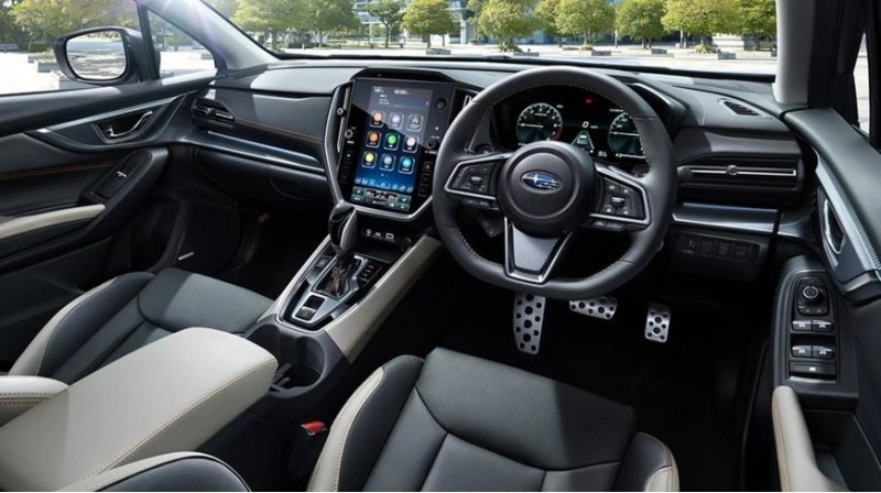 Размеры Levorg Layback составляют 4770 мм в длину…