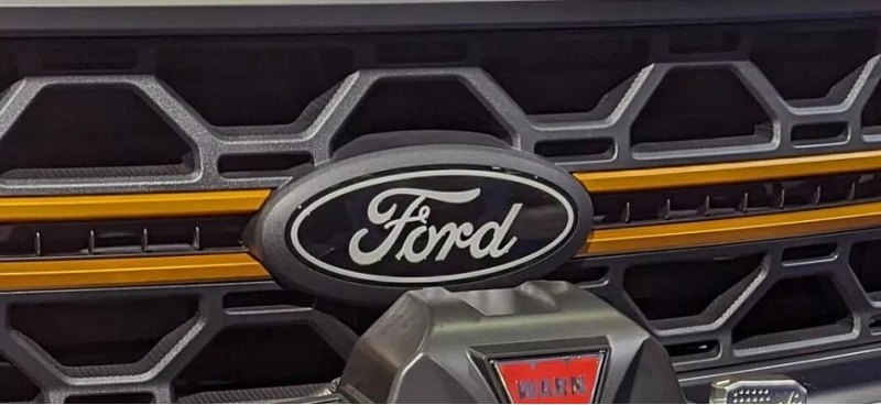 Компания Ford незаметно представила новый логотип…
