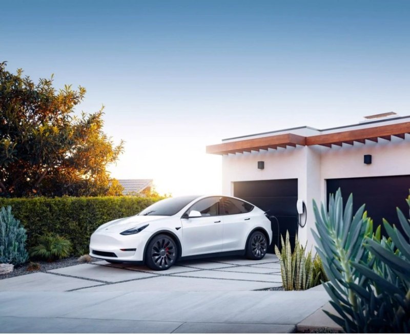 В одночасье Tesla внесла существенные изменения,…