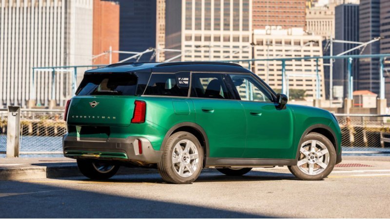 Цена на электрический Mini Countryman 2024 пока…