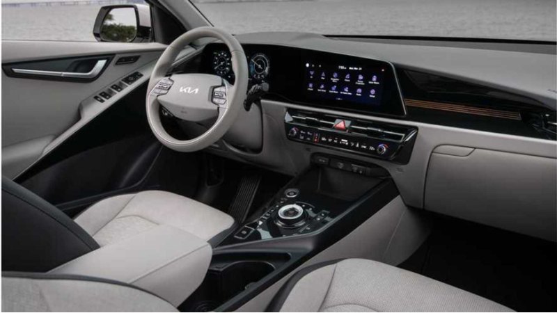 Niro PHEV стандартно поставляется с большим…