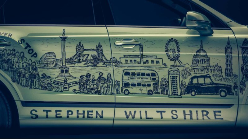 Команда Bespoke Paint Bentley Excellence Center…