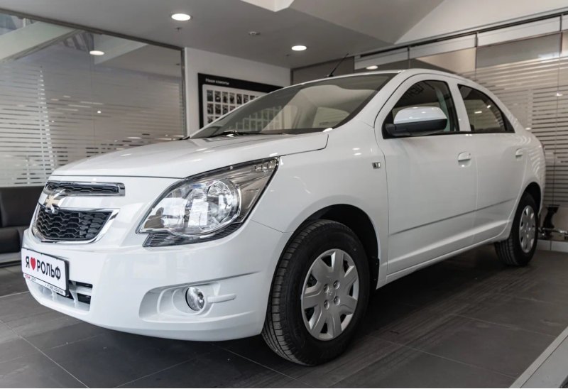 Замыкает наш рейтинг седан Chevrolet Cobalt,…