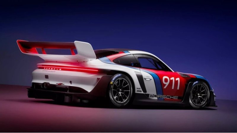 911 GT3 R Rennsport представляет собой…