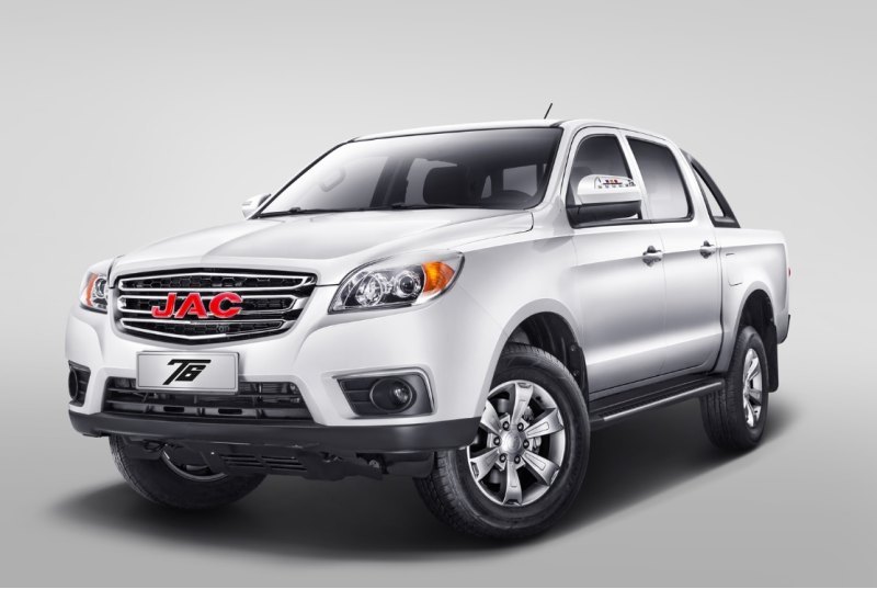 На второй строчке находится китайский пикап JAC…