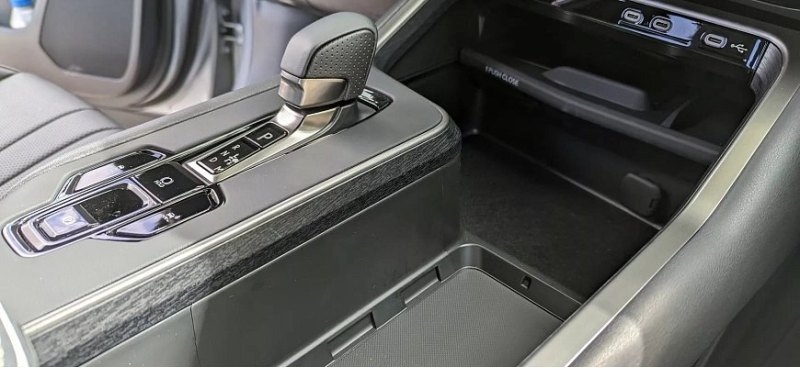 Lexus представил кроссовер Lexus TX 2024 с…