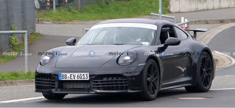 Компания Porsche заявляет, что гибридная версия…