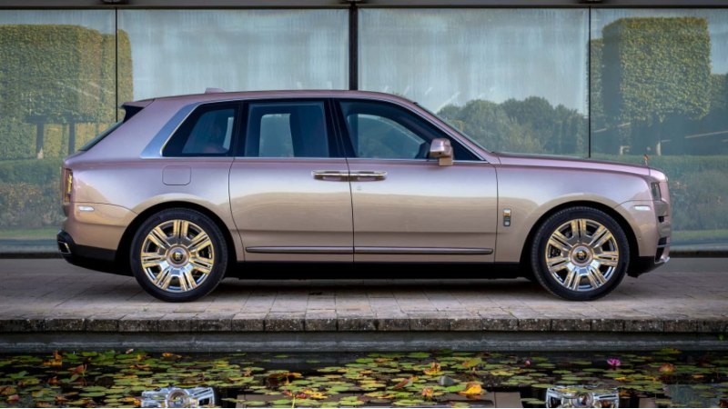 Rolls-Royce и его подразделение в Дубае…