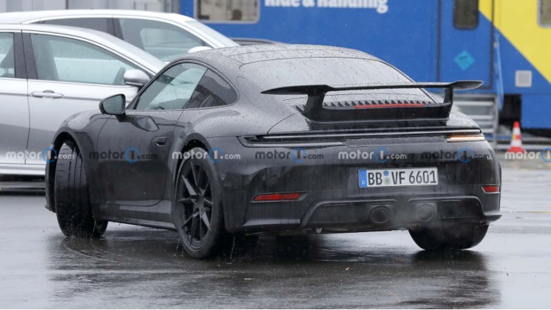 В отличие от прототипа GTS, выпущенного около…