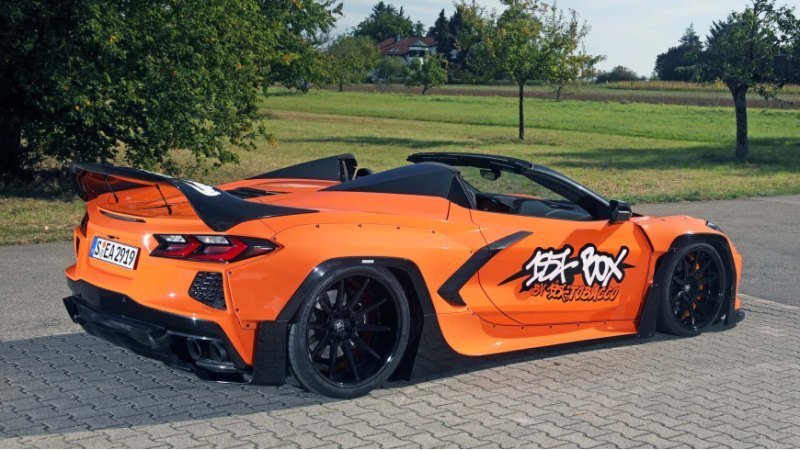Этот кабриолет Chevrolet Corvette C8 привлекает…