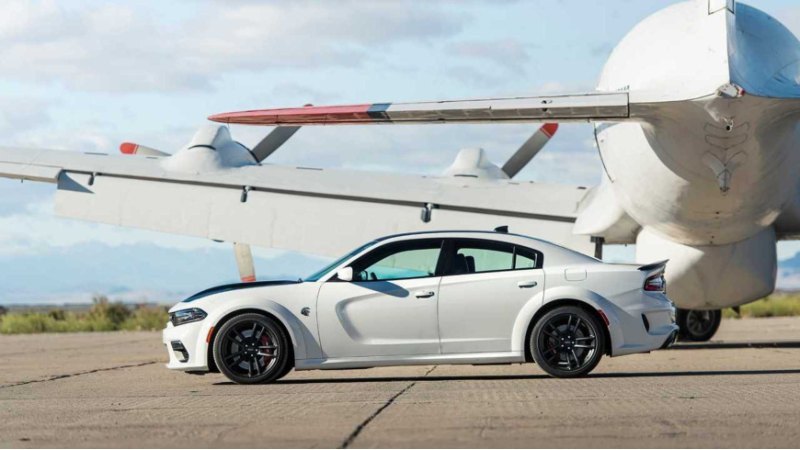 Dodge Charger Hellcat Redeye — четырехдверный…