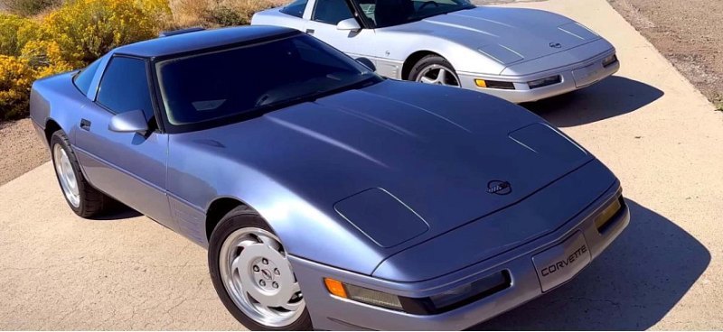 «Гонка из прошлого» - два старых Chevy Corvette…