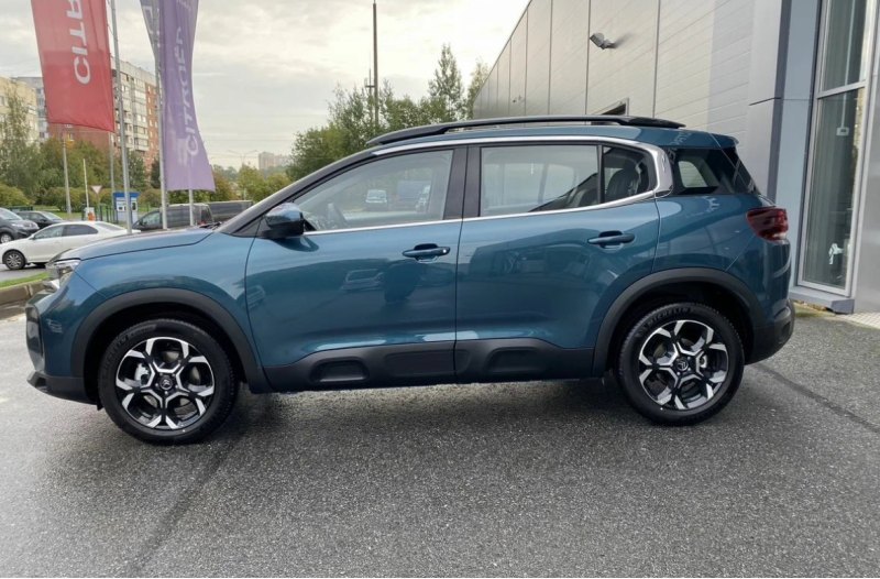 Замыкает наш обзор кроссовер Citroen C5 Aircross.…