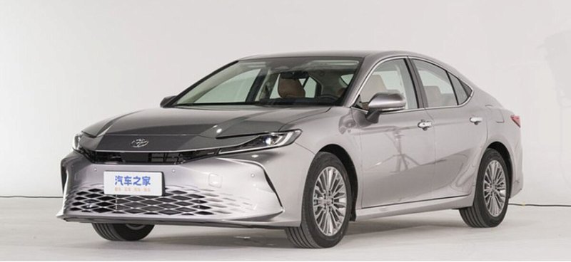 В Китае представили новую Toyota Camry для…