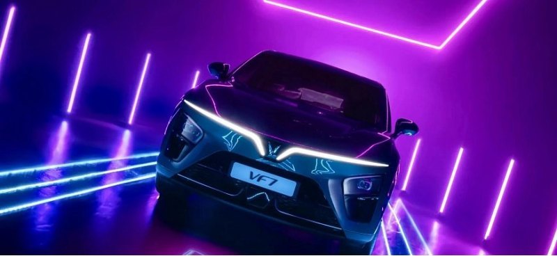 VinFast выпустил электромобиль VF 7 с мощностью…