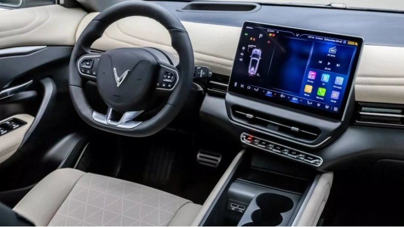 VF 7 начального уровня оснащен аккумуляторной…