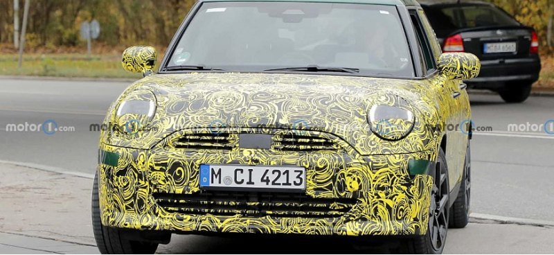 Новое поколение хэтчбека Mini Cooper выглядит…