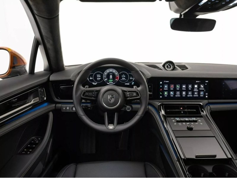 Porsche представила новые цвета и дизайн колес, в…