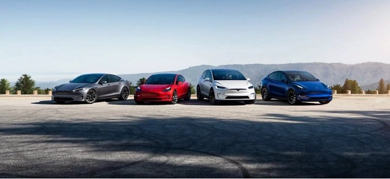 Tesla планирует запустить бета-версию «полного…