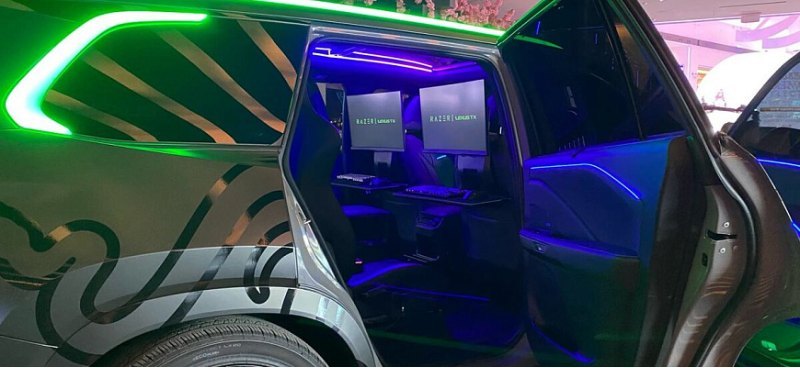 Razer и Lexus презентовали переливающийся…