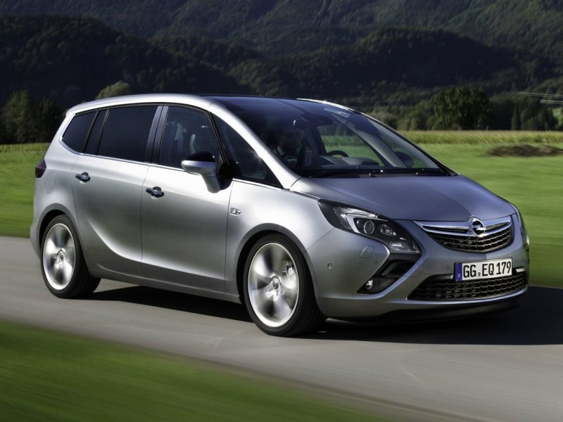 Opel Zafira C попал в список за самый лучший…