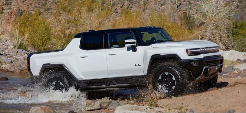 General Motors отзывает Cadillac Lyriq, Silverado…