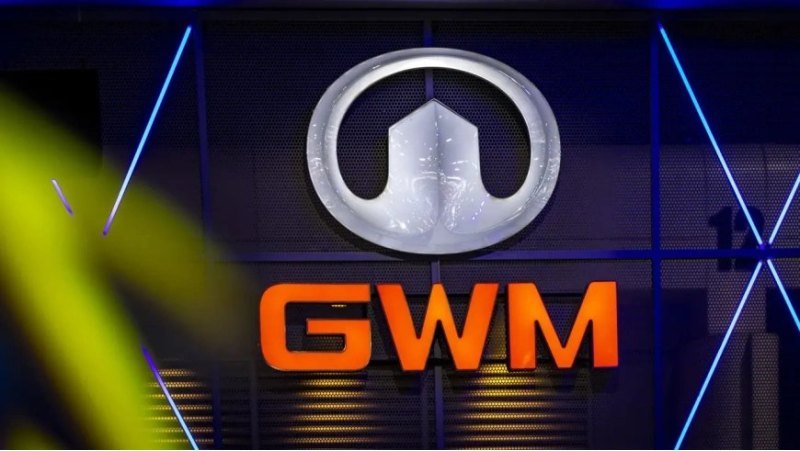 В интерьере Wey 05 находится проекционный экран и…