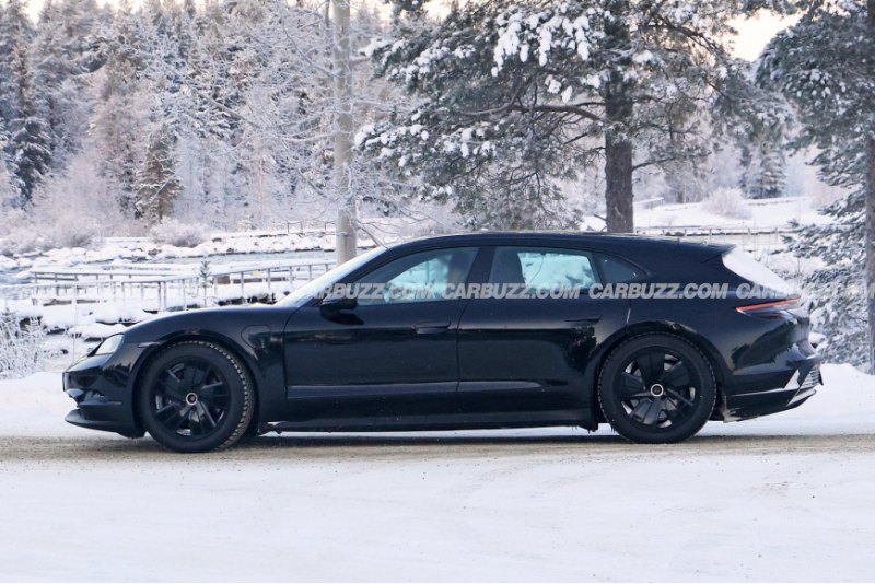 Porsche, возможно, и прекратил продажи Panamera…