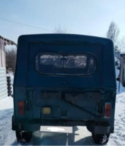 В объявлении сказано, что машина находится на…