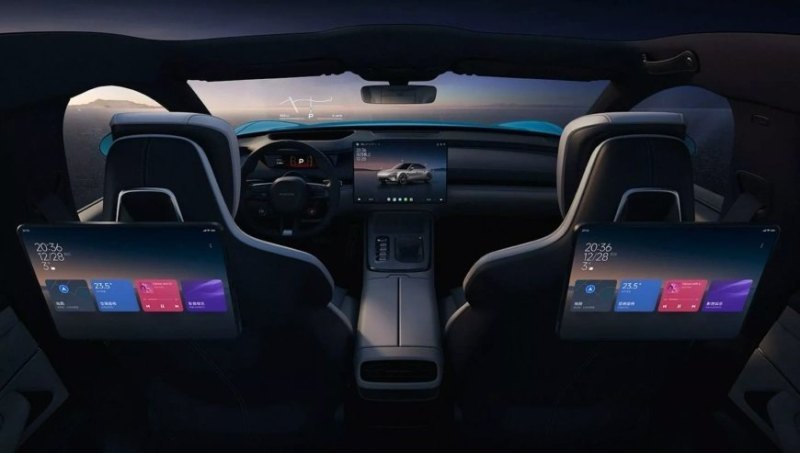 Базовые автомобили с двигателем V6 оснащены одним…
