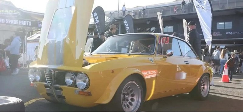 Под капотом старинной Alfa Romeo теперь находится…