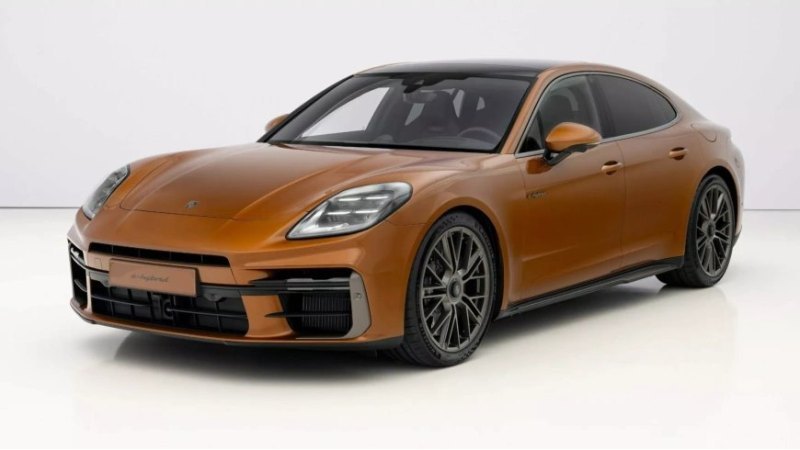 Во время презентации Panamera компания Porsche…