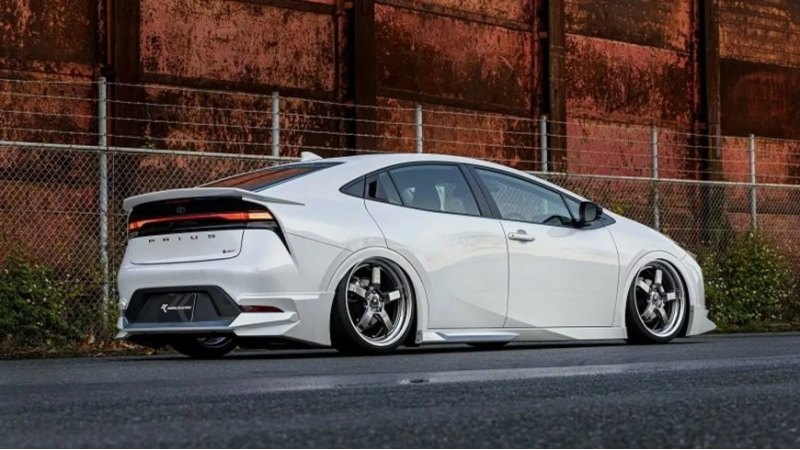Это не будет первый Prius, поскольку японский…