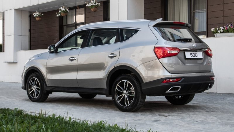 Плюс есть крепления ISOFIX и такая удобная…