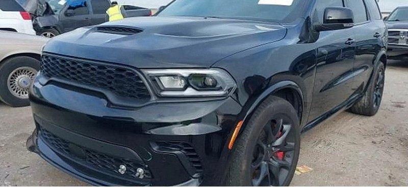 На аукционе в США продают угнанный Dodge Durango…