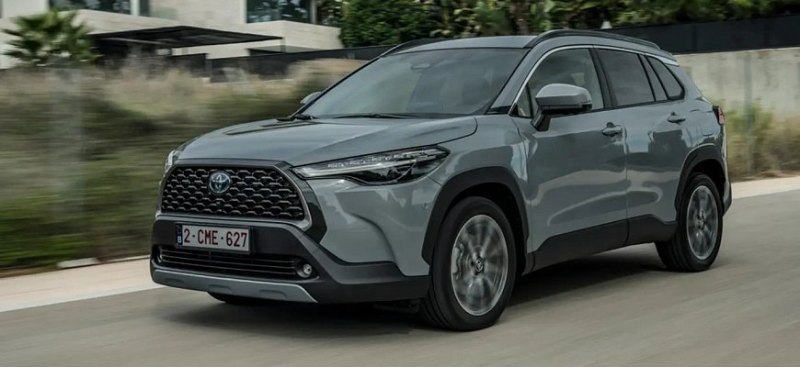 В Россию доставили кроссоверы Toyota Corolla…