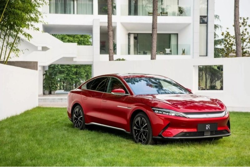 Инвестиции BYD в технологии умных автомобилей…