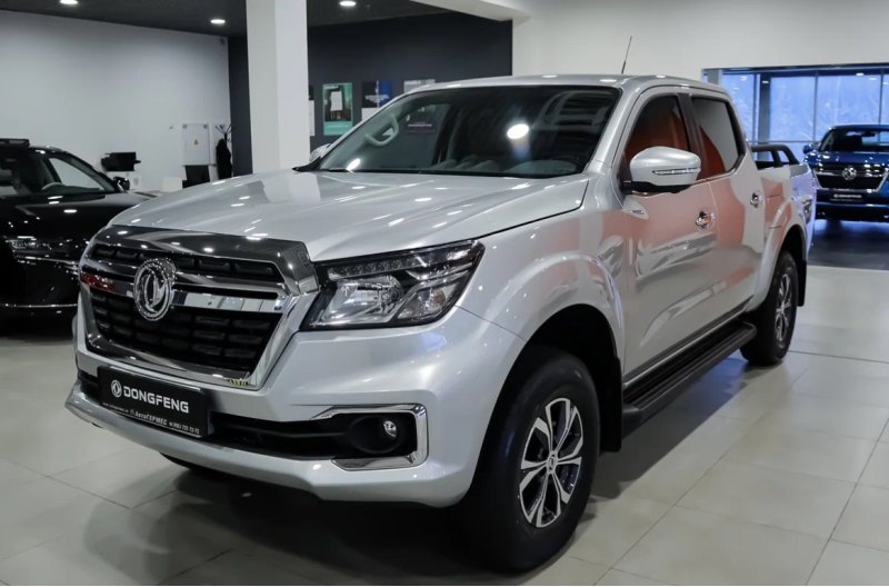Восьмая строчка за пикапом Dongfeng DF6, за…