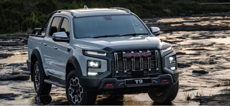 Компания JAC привезет в Россию пикап J9 с очень…