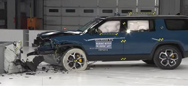 IIHS назвал ТОП-5 самых опасных автомобилей 2023…