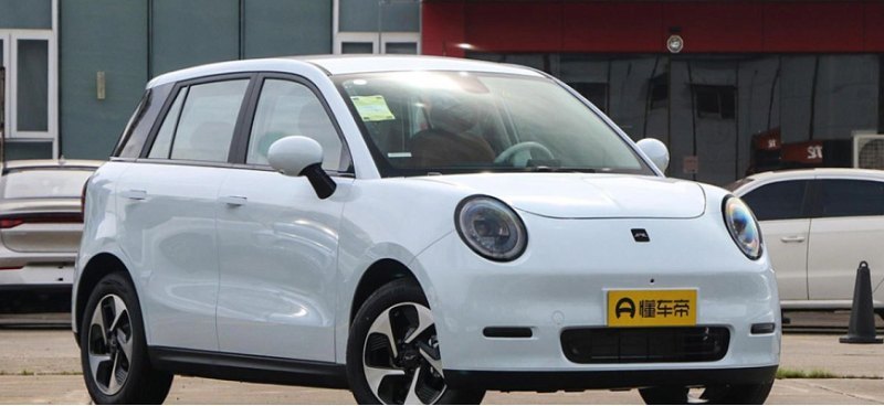 Китайский электрохэтч JAC EV3 разбили на…