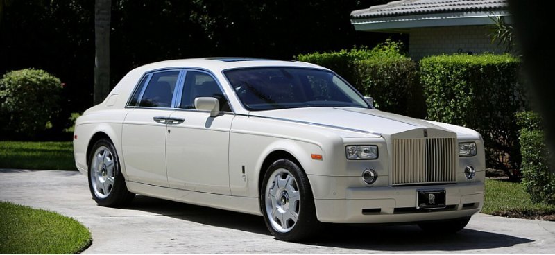 В России выставили на продажу редкий Rolls-Royce…